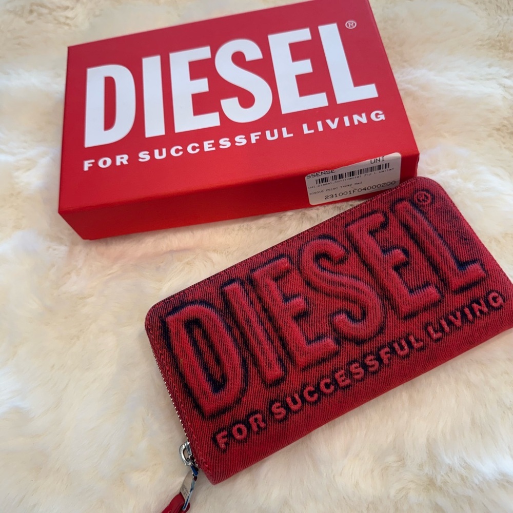 DIESEL Red Denim Zip-Around Continental Wallet - Picture 2 of 10